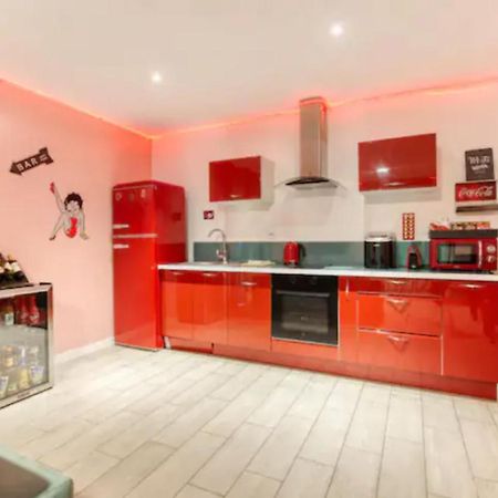 Suite Marilyn Monroe - 7P avec Jacuzzi Privé Montry Exterior foto